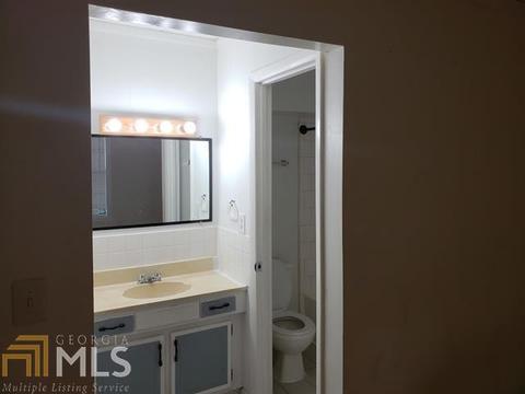 204 Thomson St, Centerville, GA 31028 photo 5