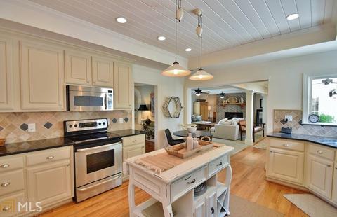 237 Christopher Dr, Gainesville, GA 30501 photo 4