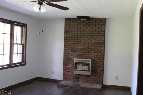 99 Nancy Ln, Toccoa, GA 30577 photo 4