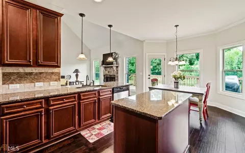 110 Feather Ln, Jackson, GA 30233 photo 9
