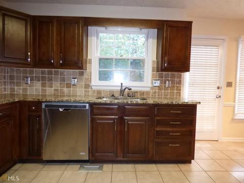 586 Farmbrook Trl, Kennesaw, GA 30144 photo 8