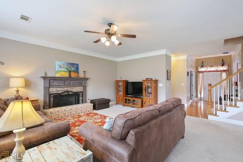 932 Redstone Trl, Dacula, GA 30019 photo 2