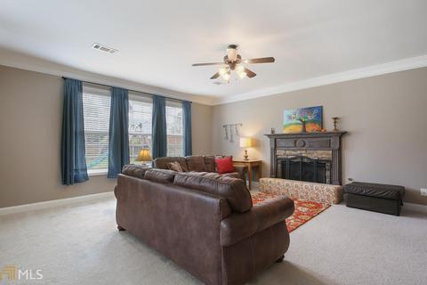 932 Redstone Trl, Dacula, GA 30019 photo 3