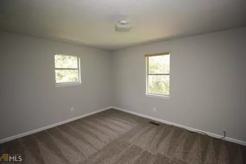216 E Hillside Dr, Lagrange, GA 30240 photo 10