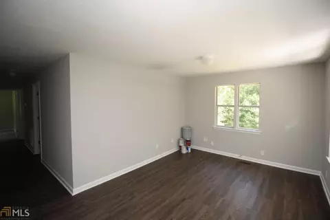 216 E Hillside Dr, Lagrange, GA 30240 photo 3