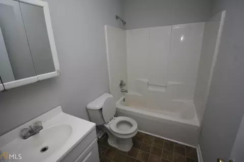 216 E Hillside Dr, Lagrange, GA 30240 photo 9