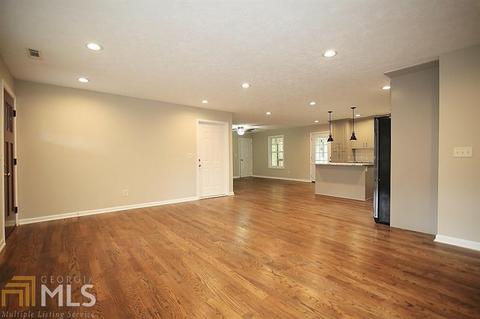 135 Tower Ter, Cornelia, GA 30531 photo 5