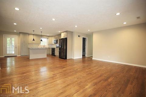 135 Tower Ter, Cornelia, GA 30531 photo 4