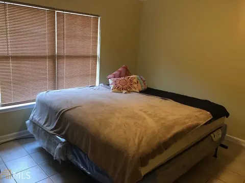 10632 Wimbelton Ct, Hampton, GA 30228 photo 9