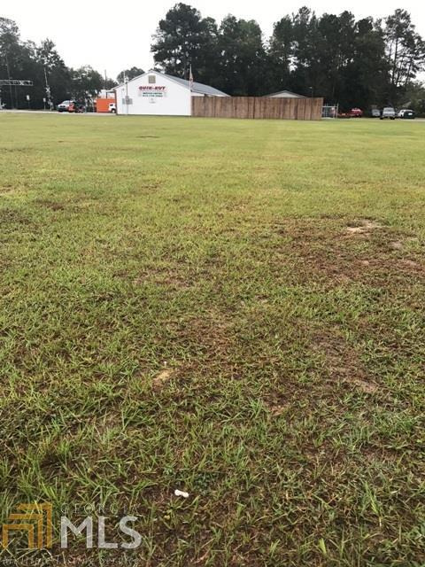 706 W Main St, Claxton, GA 30417 photo 6