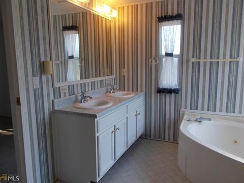 213 Cherokee Dr, Jackson, GA 30233 photo 13