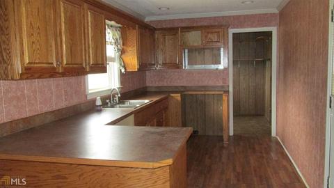 235 Sivell Rd, Lagrange, GA 30241 photo 6