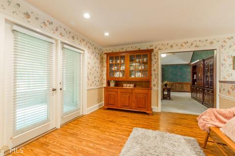 195 Hayes Cir, Rex, GA 30273 photo 15