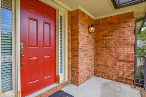 195 Hayes Cir, Rex, GA 30273 photo 5