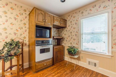 195 Hayes Cir, Rex, GA 30273 photo 13