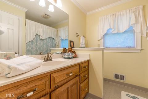 195 Hayes Cir, Rex, GA 30273 photo 29
