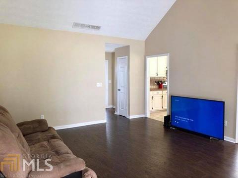 70 Trotters Ct, Covington, GA 30016 photo 4