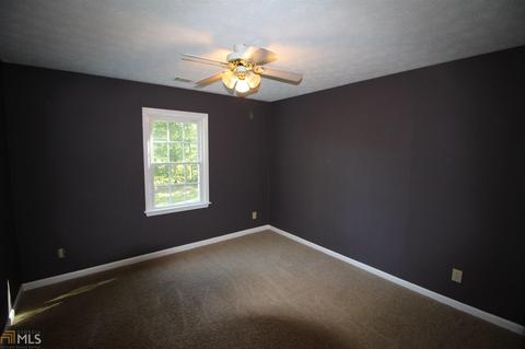 858 Georgetown Dr, Winder, GA 30680 photo 12