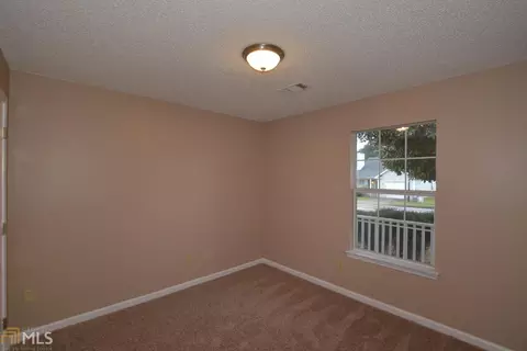6679 Biscayne Blvd, Rex, GA 30273 photo 10