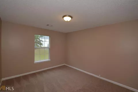 6679 Biscayne Blvd, Rex, GA 30273 photo 13