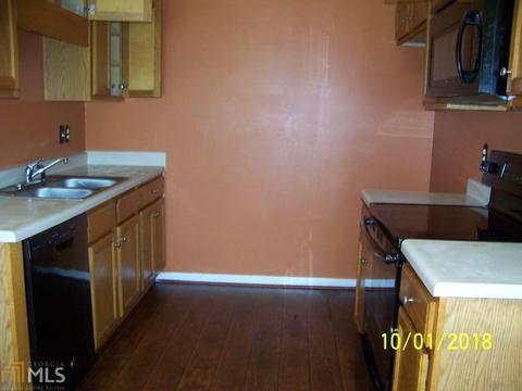 435 Hampton Green Dr, Lagrange, GA 30240 photo 4