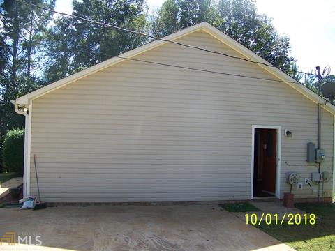 435 Hampton Green Dr, Lagrange, GA 30240 photo 2