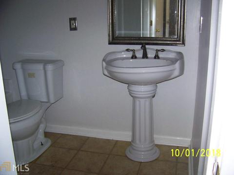 435 Hampton Green Dr, Lagrange, GA 30240 photo 10