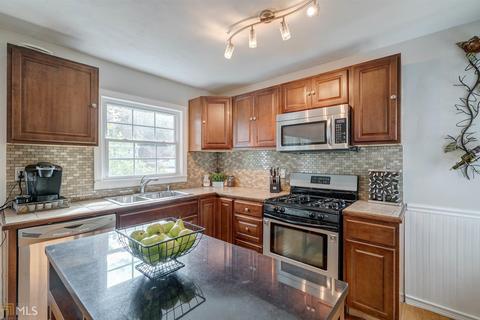 4096 W Johnson Cir, Chamblee, GA 30341 photo 11