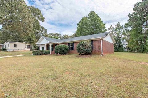 610 Lake Amah Lee Rd, Hampton, GA 30228 photo 2