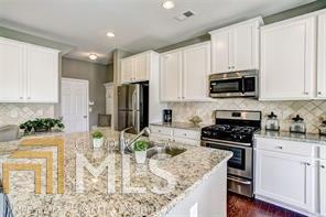 281 Windpher Rdg, Hampton, GA 30228 photo 10