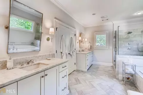 2782 Ashburn Ln, Chamblee, GA 30341 photo 16