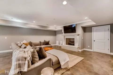 2782 Ashburn Ln, Chamblee, GA 30341 photo 25