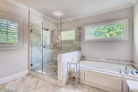 2782 Ashburn Ln, Chamblee, GA 30341 photo 17