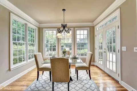5850 Ettington Dr, Suwanee, GA 30024 photo 8