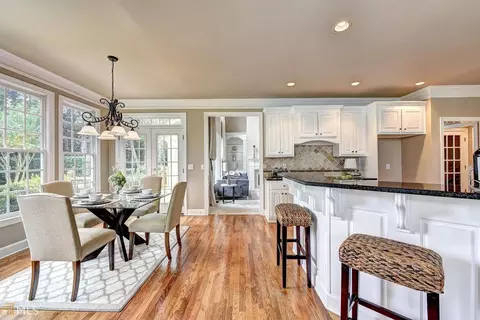 5850 Ettington Dr, Suwanee, GA 30024 photo 9