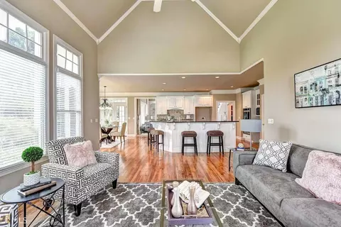 5850 Ettington Dr, Suwanee, GA 30024 photo 12