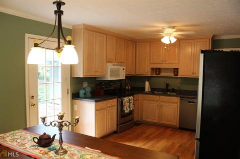 4490 Roberta Cir, Gainesville, GA 30506 photo 9