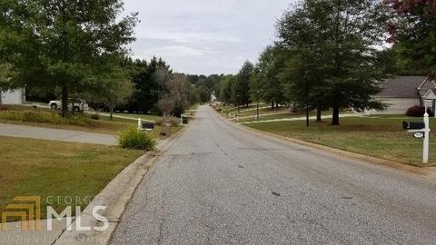 526 Carriage Dr, Bethlehem, GA 30620 photo 4