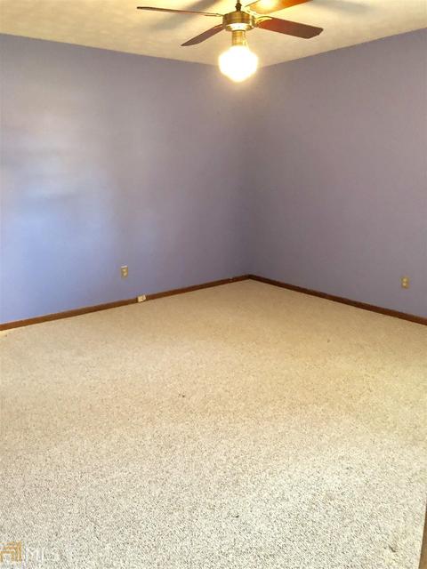 210 Irvindale Dr, Dublin, GA 31021 photo 4
