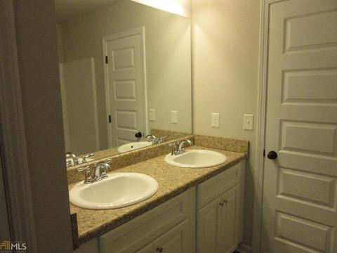 251 Stanebrook Ct, Jackson, GA 30233 photo 4