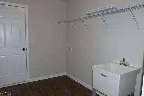251 Stanebrook Ct, Jackson, GA 30233 photo 5
