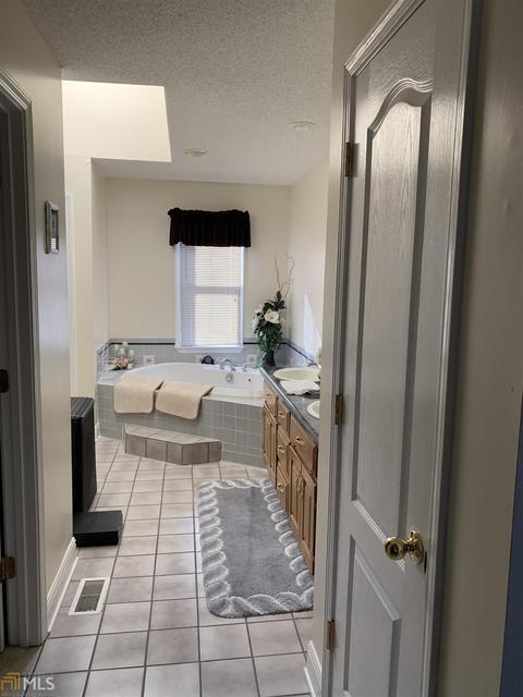371 Four Points Rd, Jackson, GA 30233 photo 17