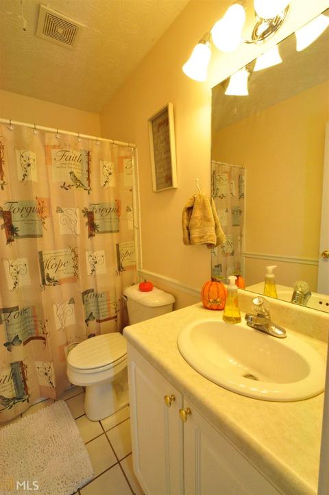 162 Wellington Dr, Lagrange, GA 30241 photo 4