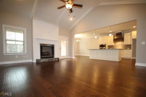 345 Linman Dr, Lagrange, GA 30241 photo 2
