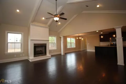 362 Linman Dr, Lagrange, GA 30241 photo 2