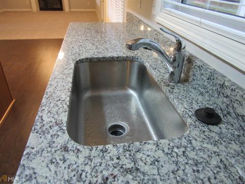3484 Oakleigh Dr, Rex, GA 30273 photo 9