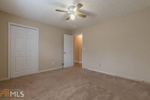 2135 Pinella Dr, Grayson, GA 30017 photo 2