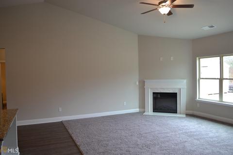 525 Cottage Loop, Pendergrass, GA 30567 photo 7