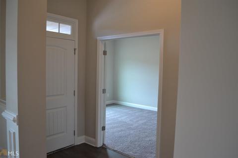 525 Cottage Loop, Pendergrass, GA 30567 photo 4