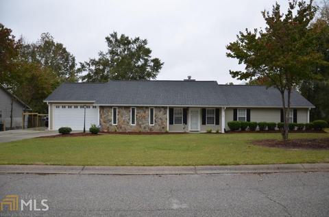 110 Camelot Dr, Dublin, GA 31021 photo 1